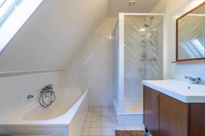 Photo 48 of Zegge 1-A