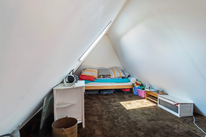 Photo 51 of Zegge 1-A