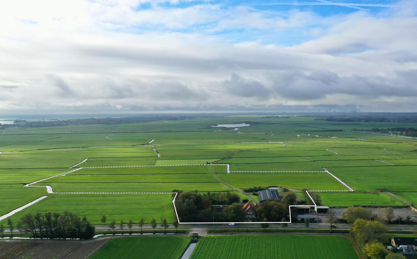 Bekijk foto 1 van Kanaalweg 17