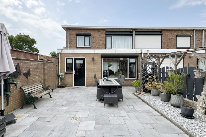 Foto 37 van Graaf Florisstraat 26