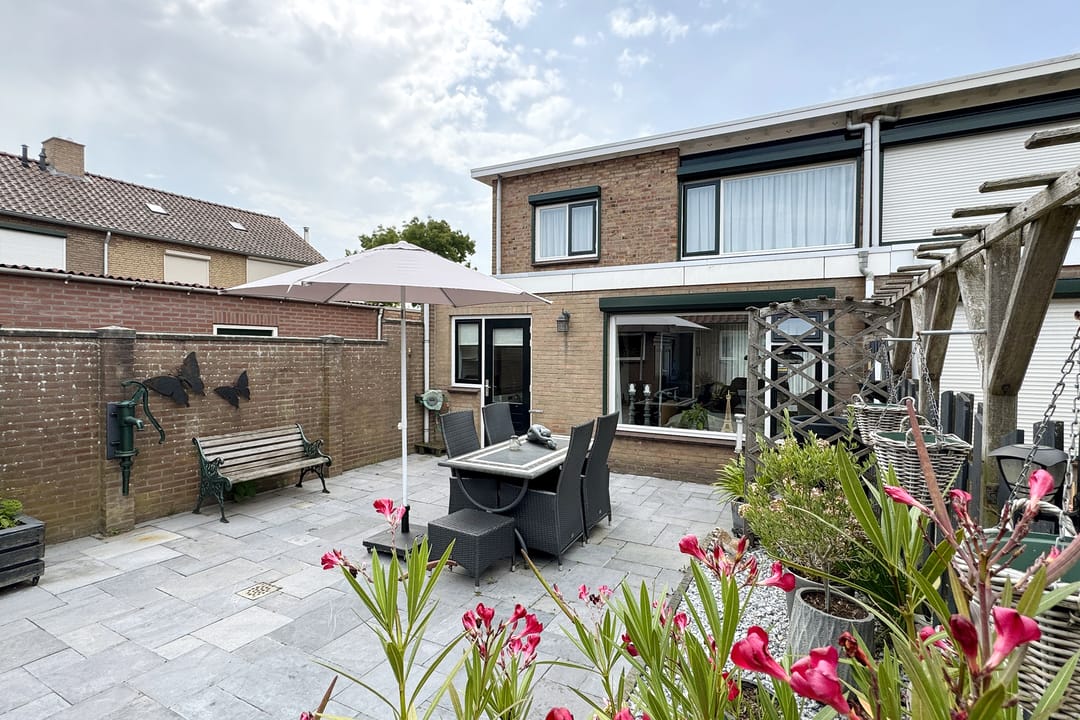 Foto 38 van Graaf Florisstraat 26