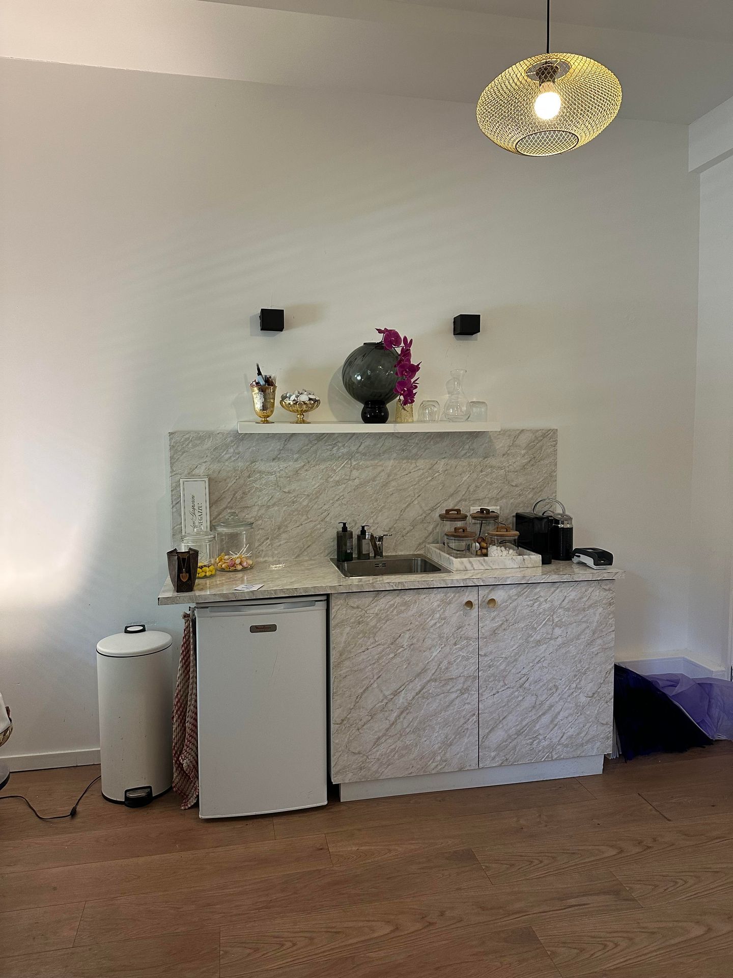 View photo 5 of Beethovenstraat 62-H