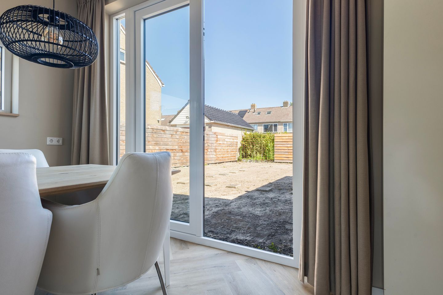 Photo 10 of Graldastins 57