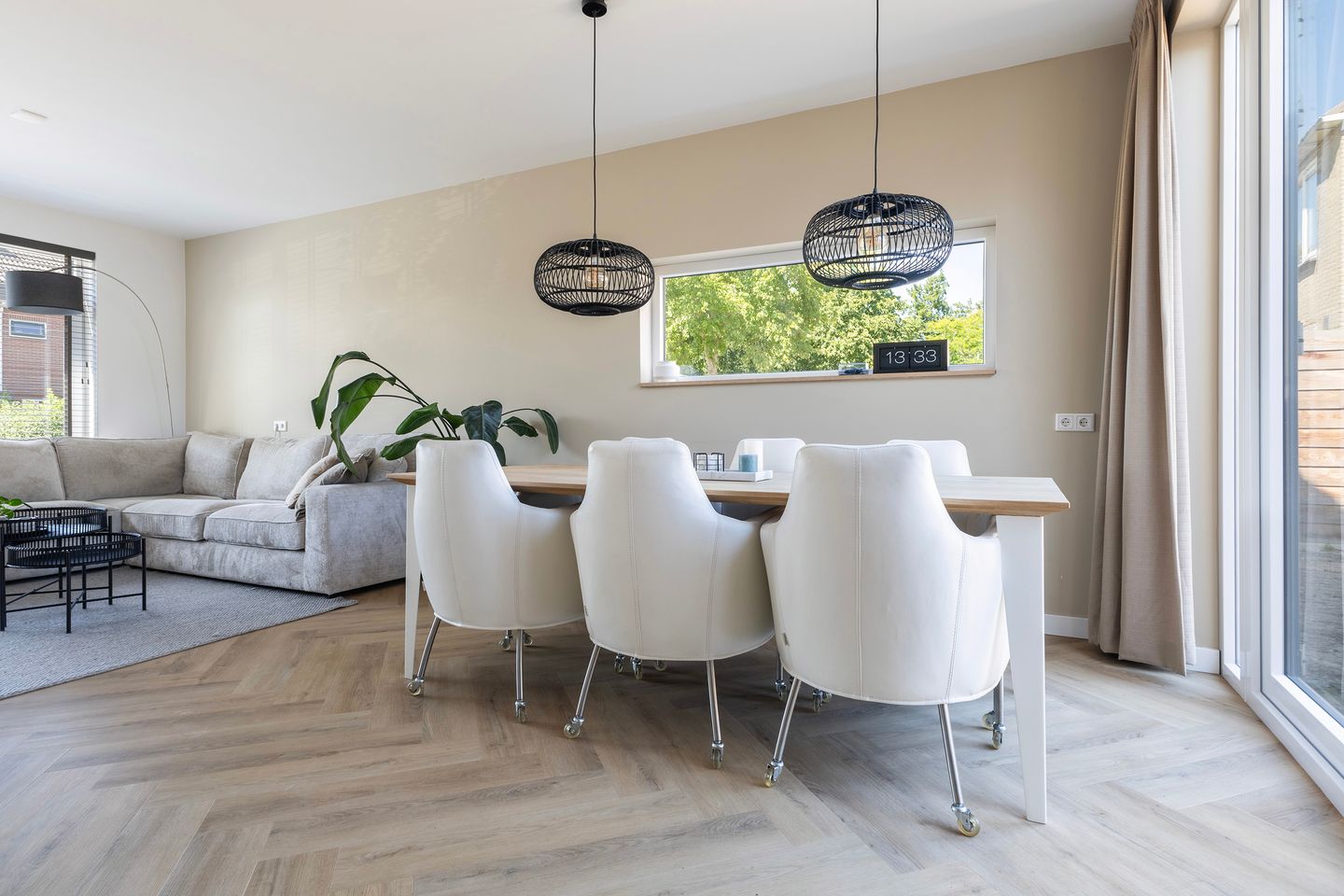 Photo 14 of Graldastins 57