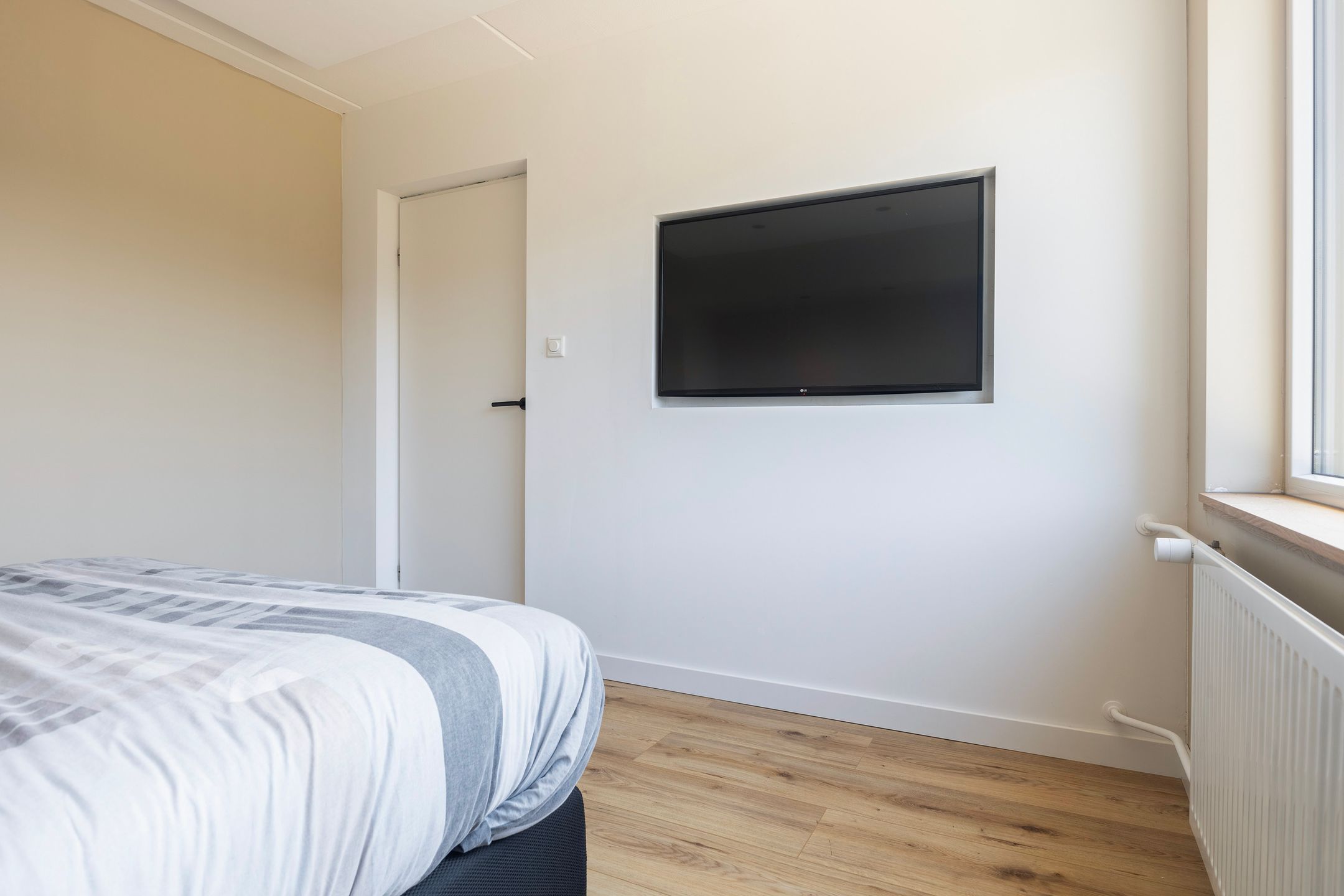 Photo 27 of Graldastins 57