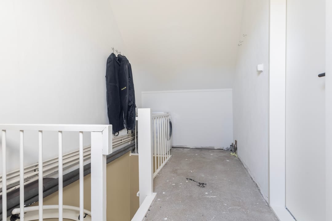 Photo 38 of Graldastins 57