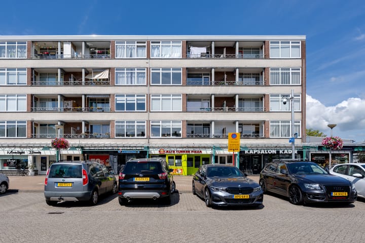 Photo 5 of Wormerplein 86