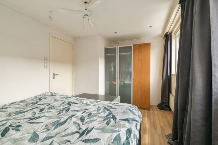 Foto 16 van De Genestetstraat 12