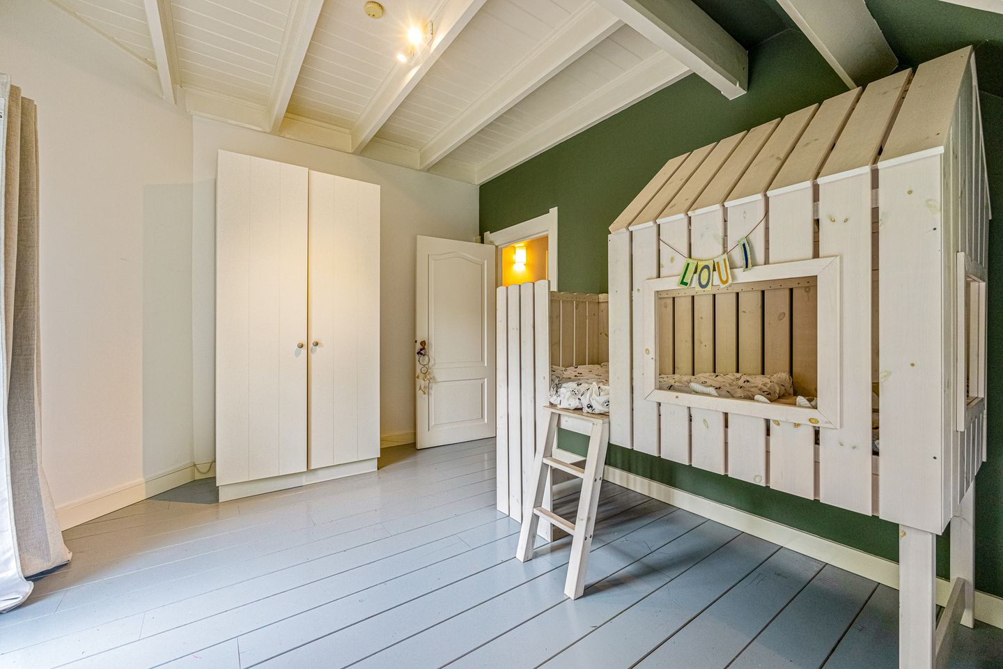 Foto 44 van Naarderstraat 68