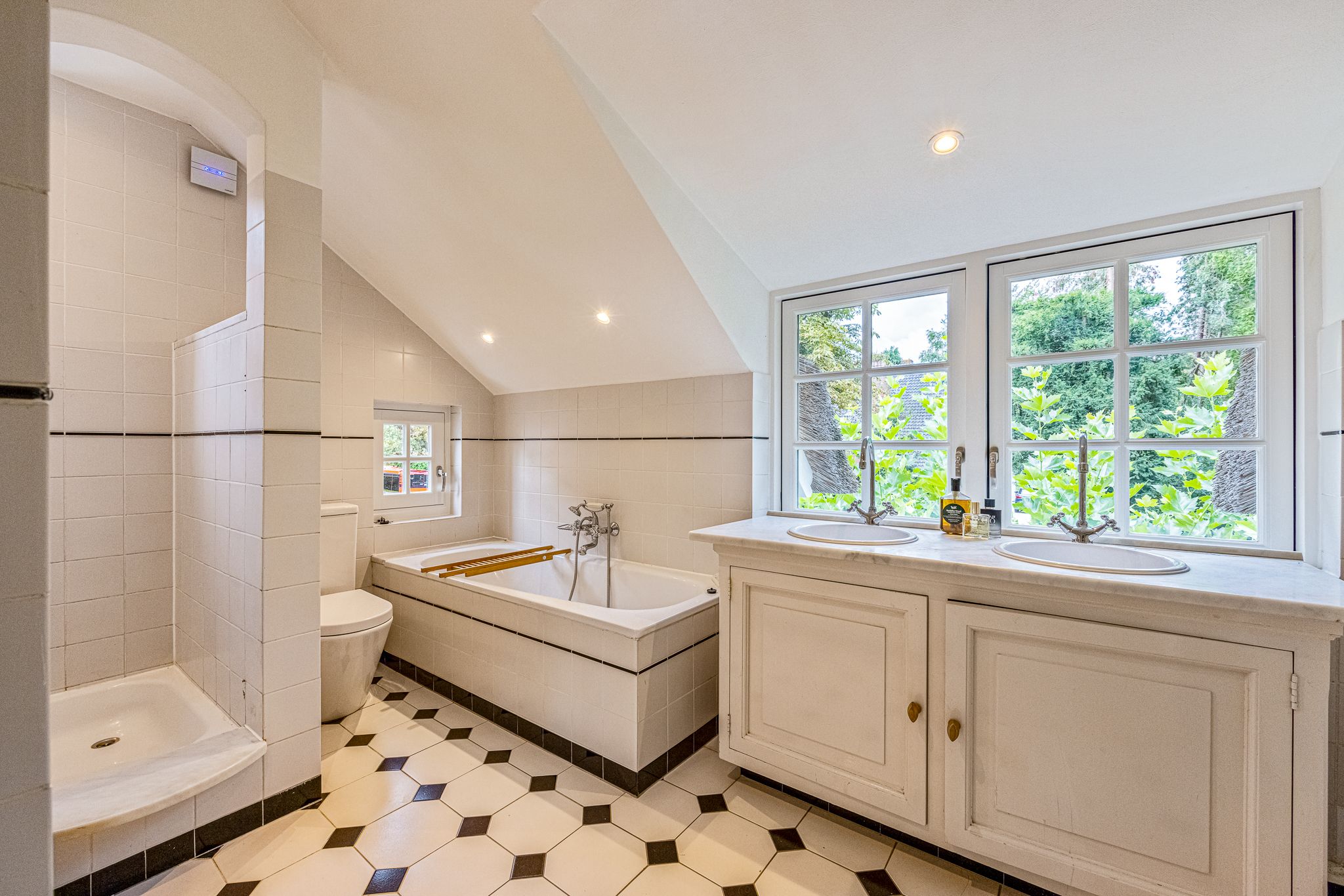 Foto 57 van Naarderstraat 68