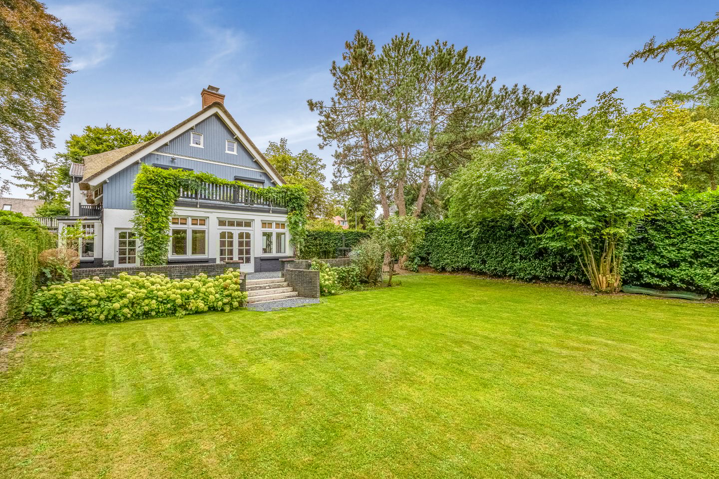 Foto 74 van Naarderstraat 68