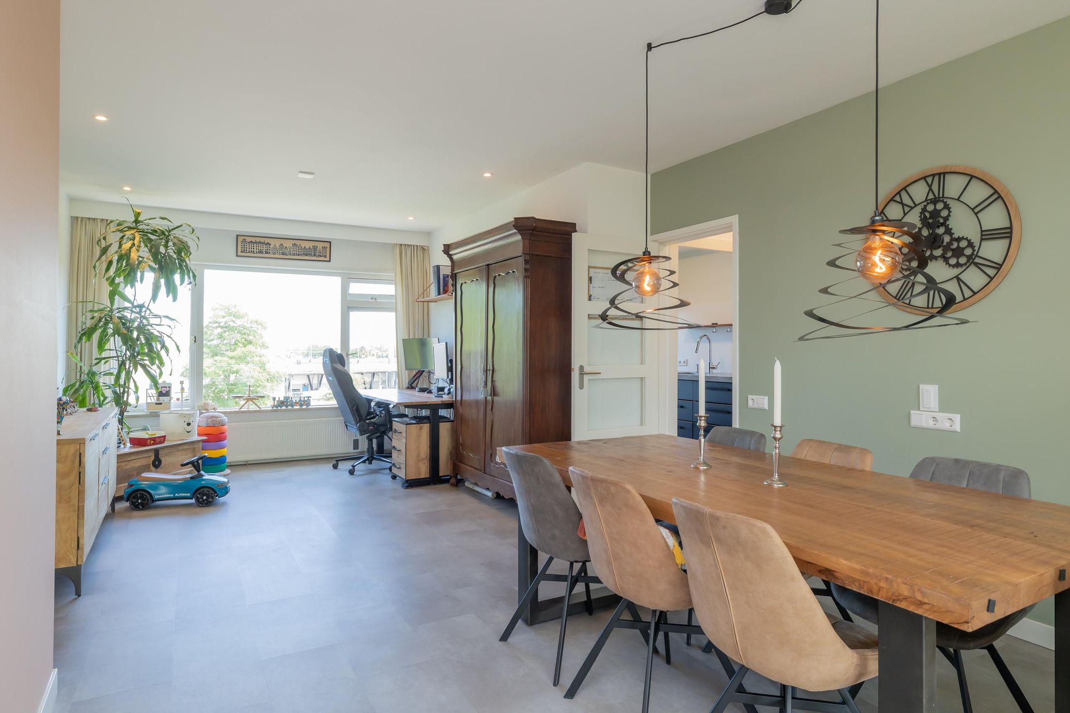 Foto 12 van Laurens Reaellaan 74-III