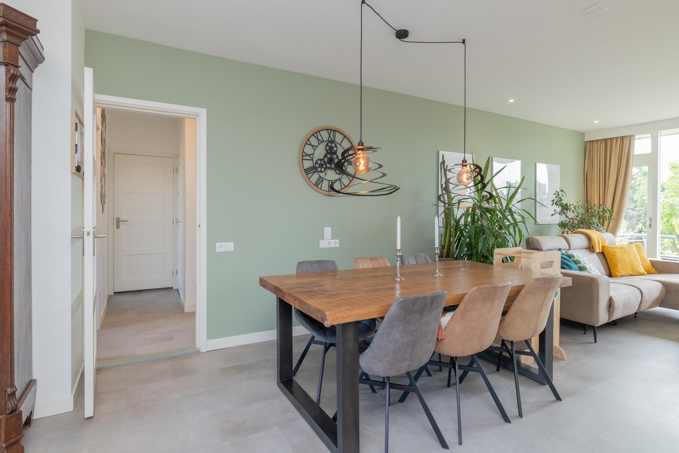 Foto 15 van Laurens Reaellaan 74-III