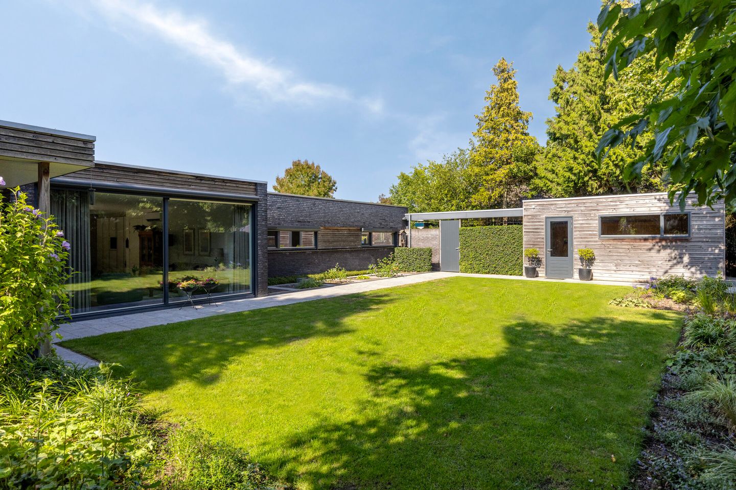 Foto 1 van Sportlaan 11