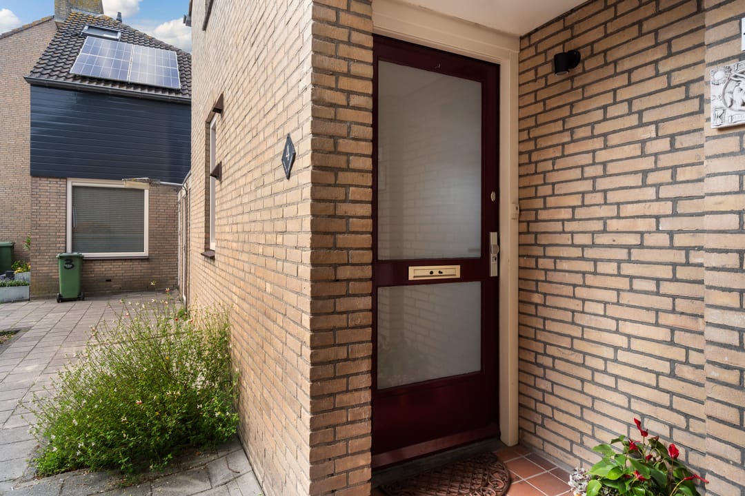 Foto 7 van Prins Clausplein 4