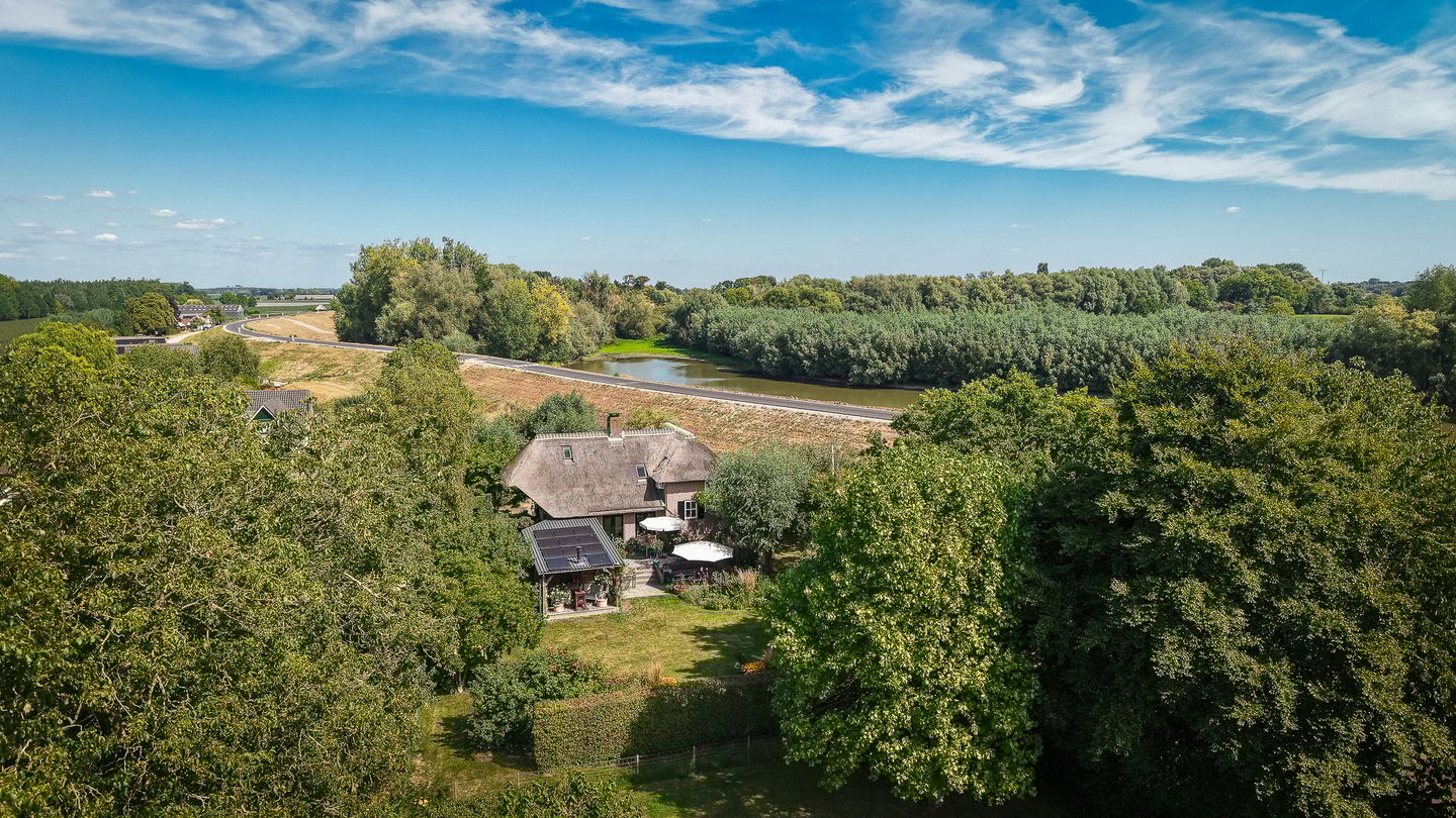 Photo 4 of Waalbandijk 21