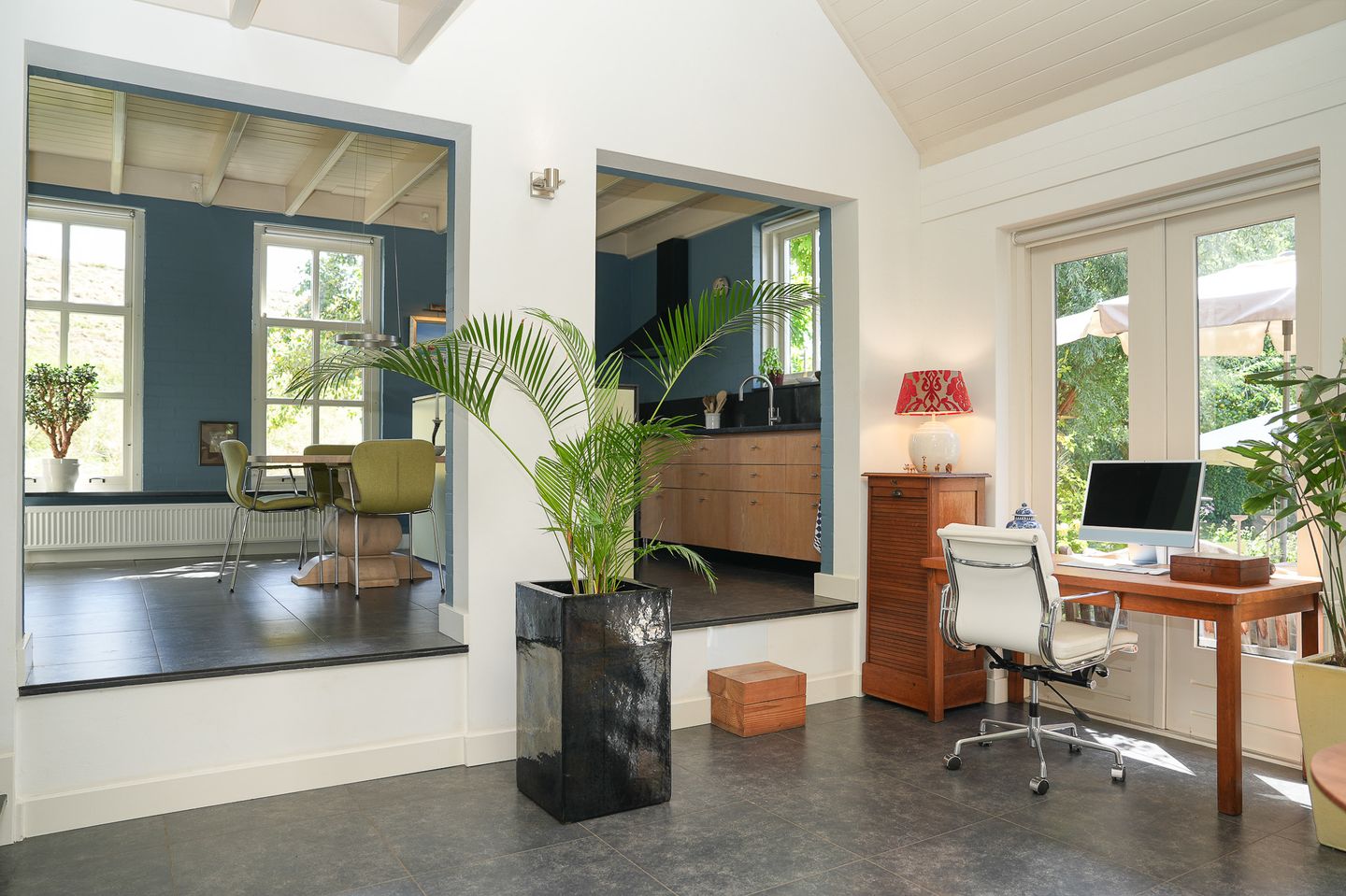 Photo 10 of Waalbandijk 21