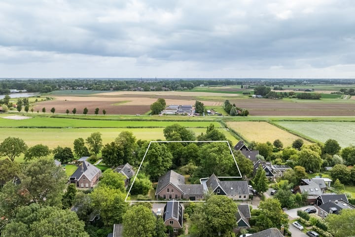 Photo 2 of Valkkogerweg 18