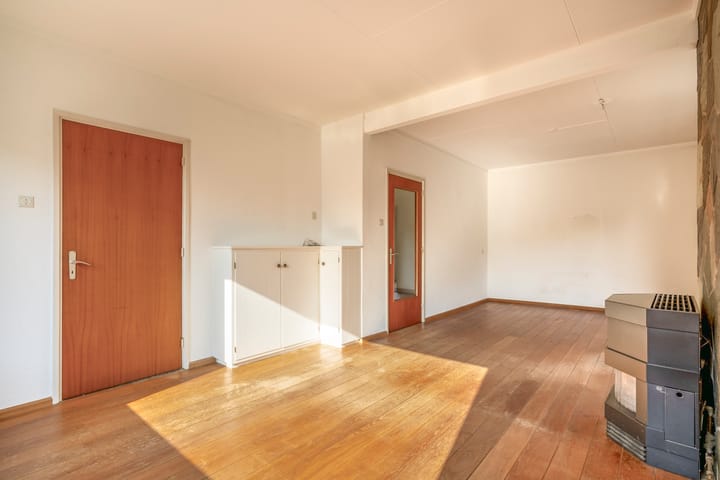 Foto 13 van van Nispenstraat 3