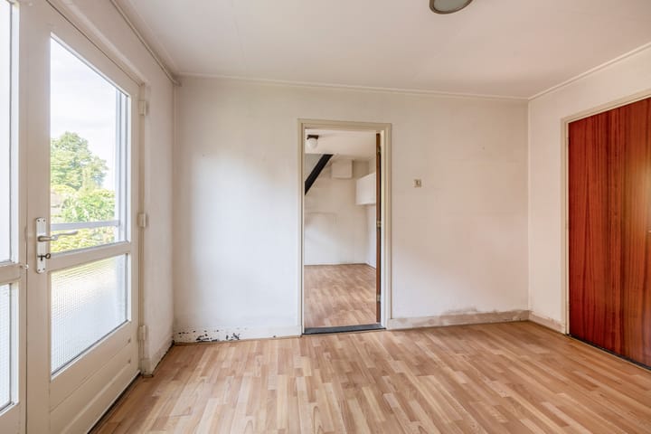 Foto 15 van van Nispenstraat 3