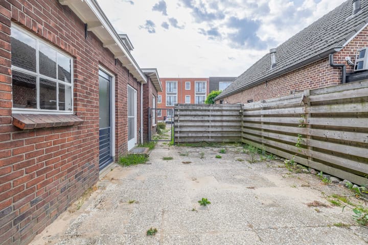 Foto 42 van van Nispenstraat 3