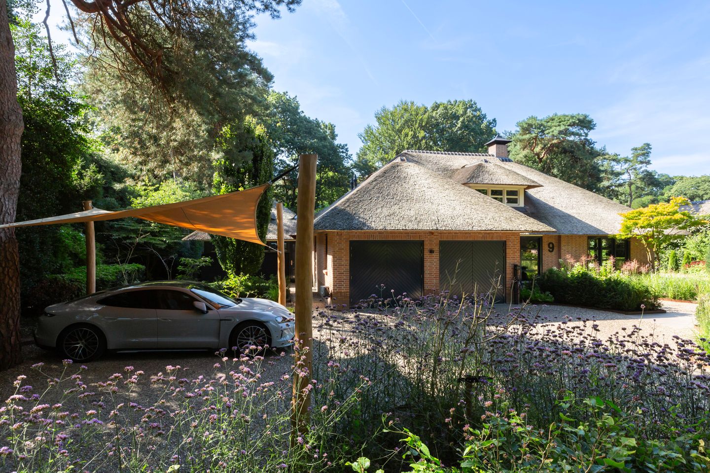 Photo 94 of Koninginnelaan 9