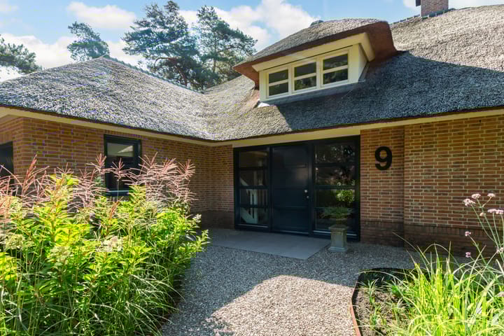 Photo 9 of Koninginnelaan 9