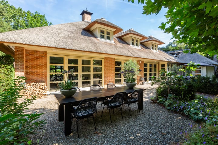 Photo 60 of Koninginnelaan 9