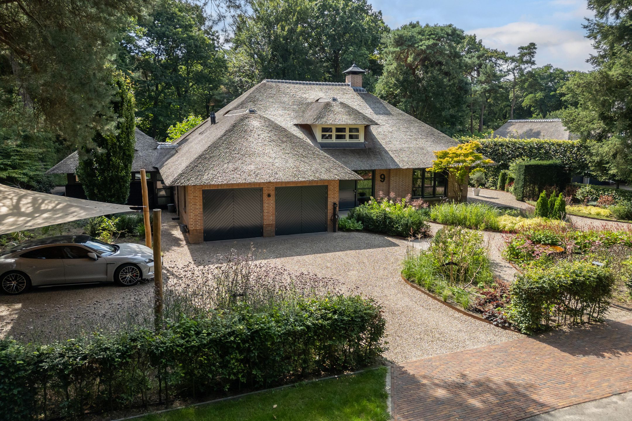 Photo 93 of Koninginnelaan 9