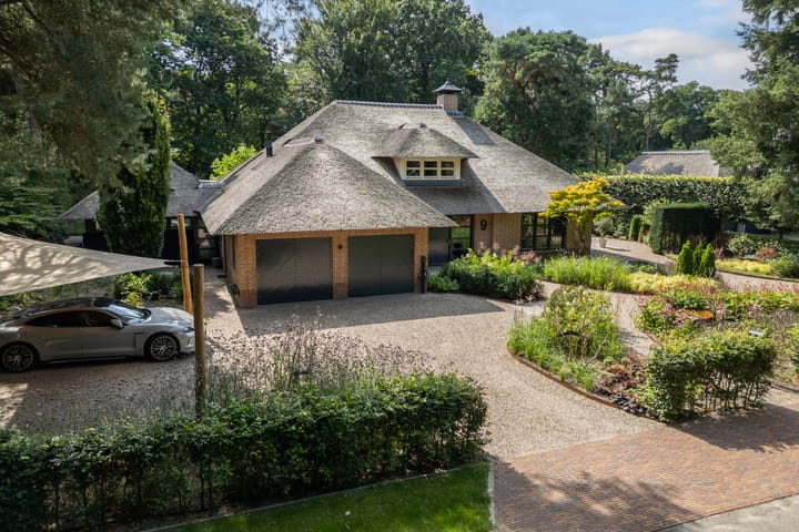 Photo 93 of Koninginnelaan 9