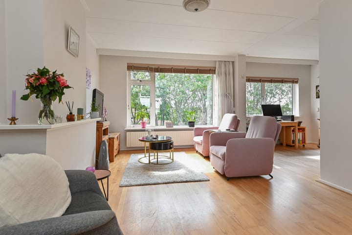 Photo 2 of Aart van der Leeuwkade 114