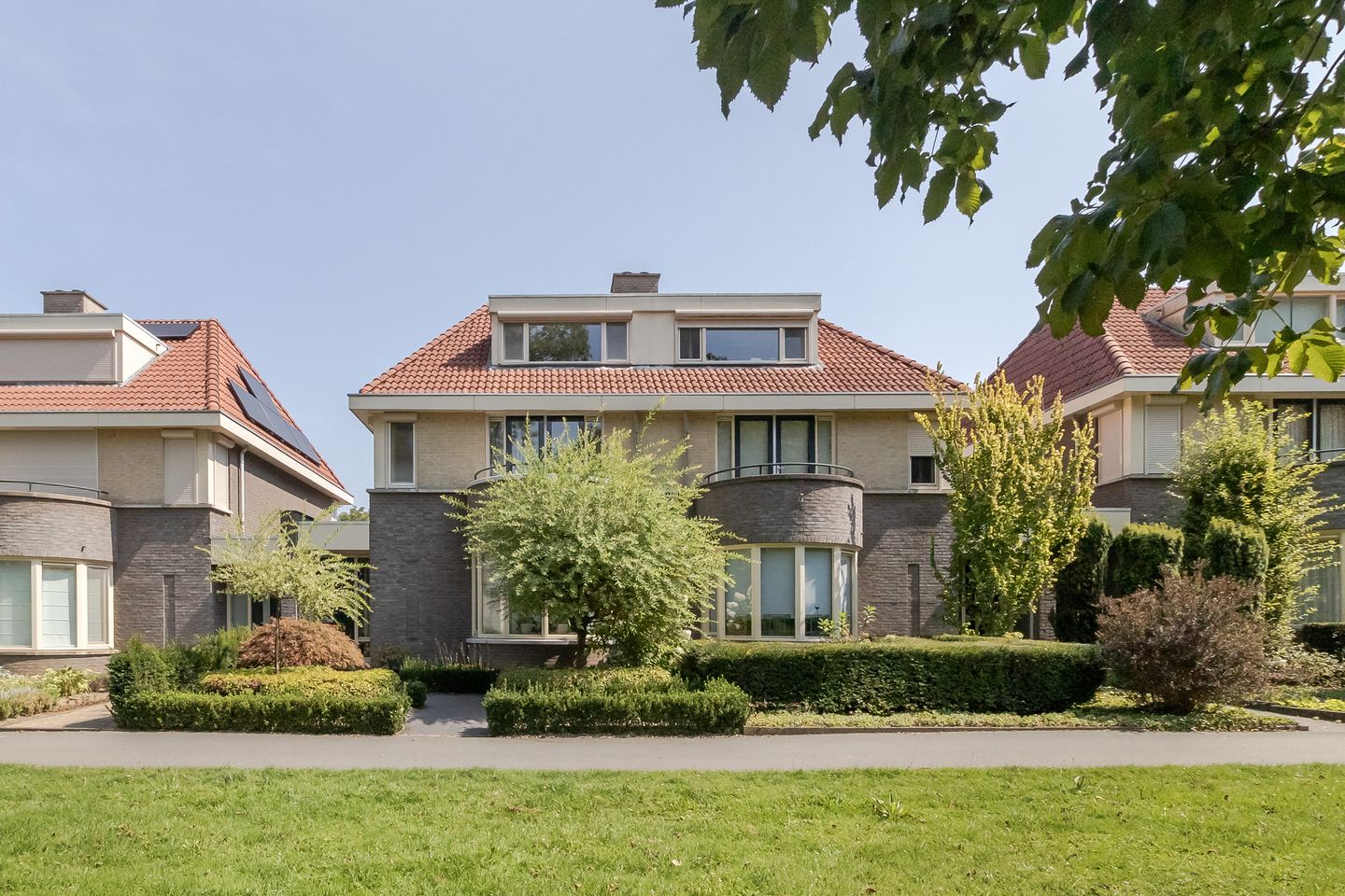 Foto 1 van Vojerage 25