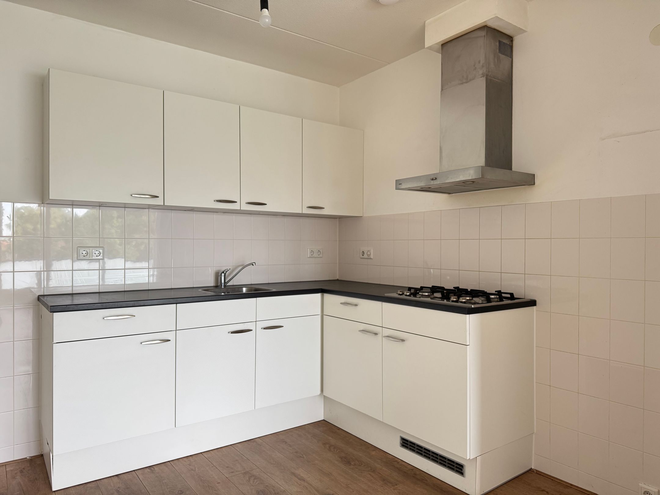 Photo 3 of Van Obdamstraat 17