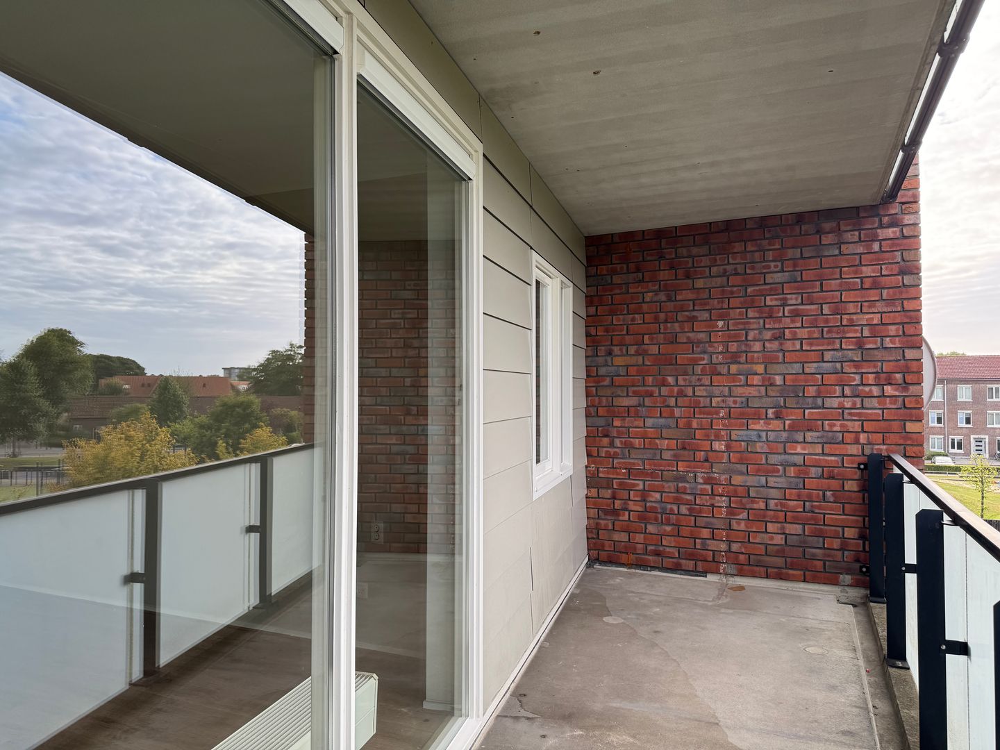 Photo 14 of Van Obdamstraat 17