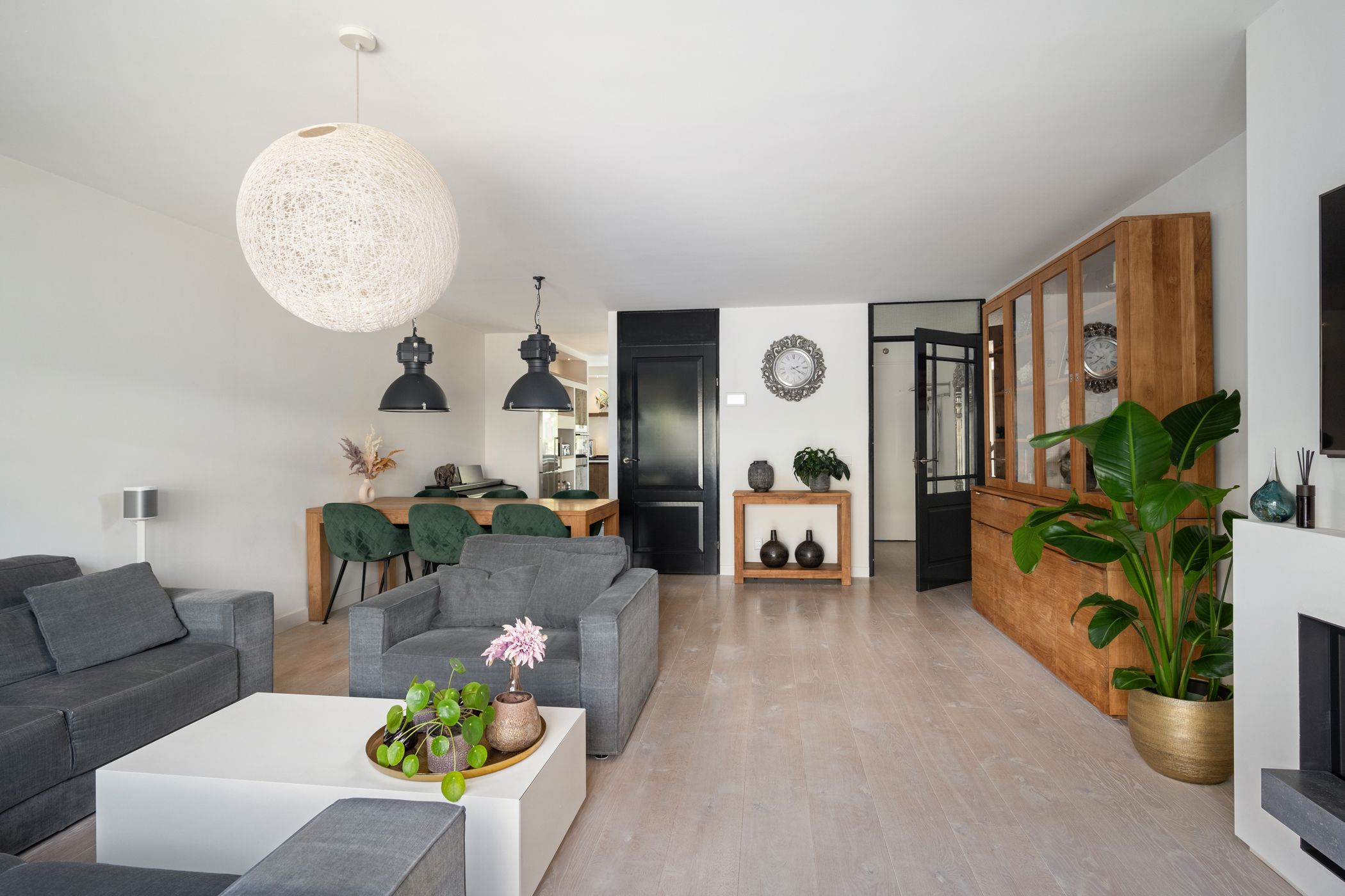 Foto 15 van Schrijnwerkerij 27