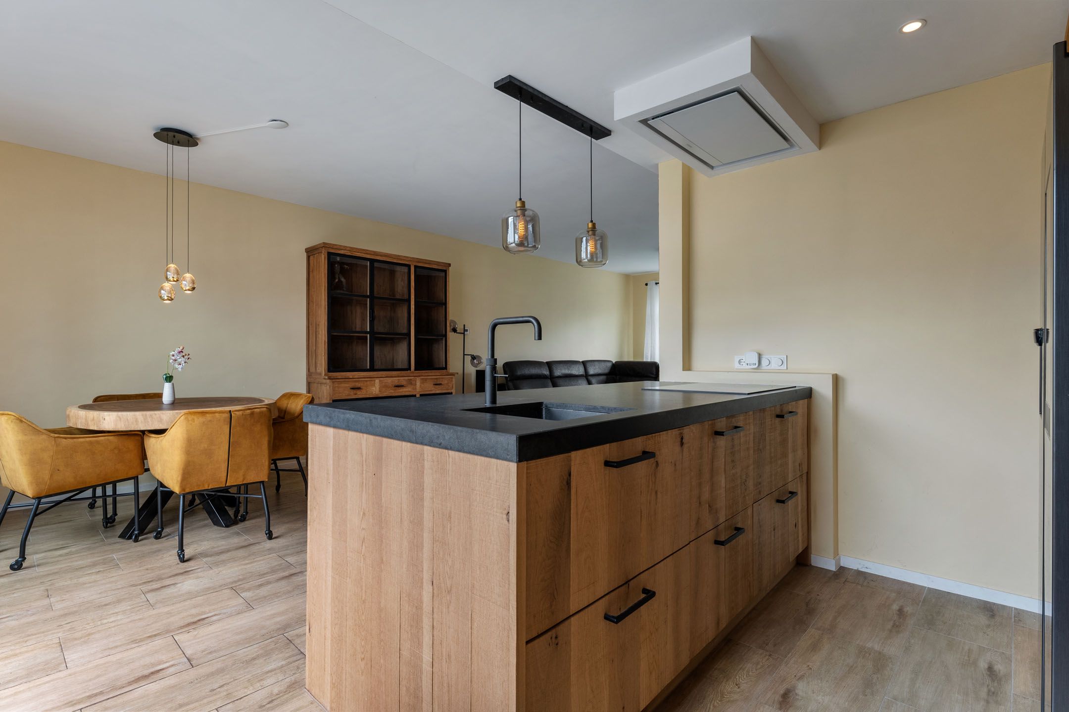 Foto 12 van Schoenerstraat 89