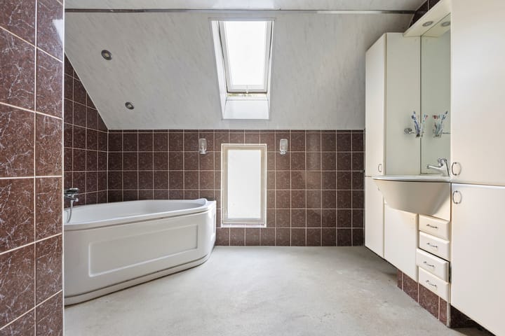 Foto 18 van Bombay 6