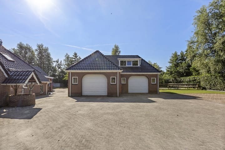 Foto 50 van Bombay 6