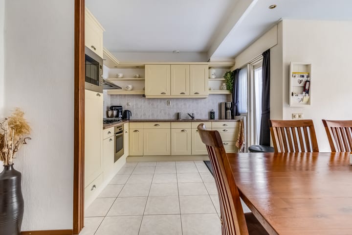 Foto 11 van Veldbeeklaan 12