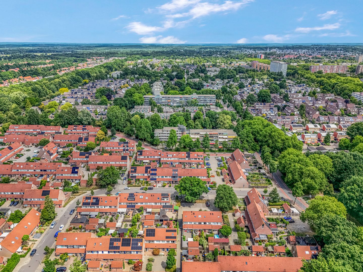 Foto 50 van Veldbeeklaan 12