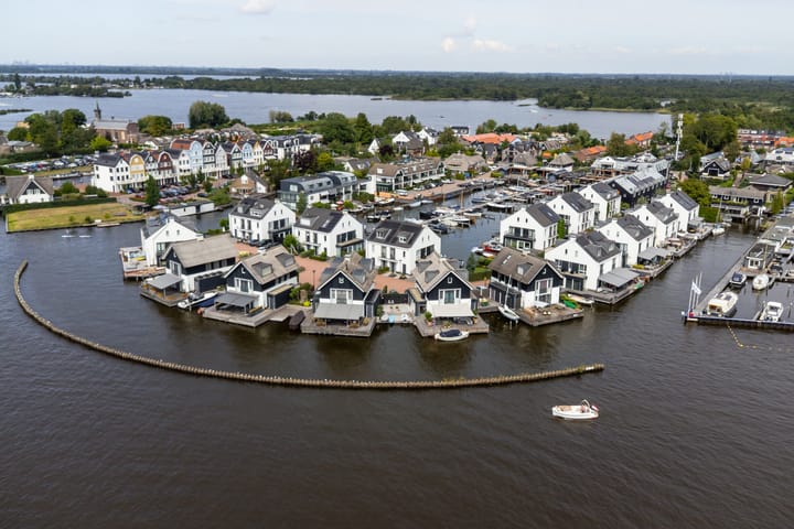 Foto 52 van Oud-Loosdrechtsedijk 207-40