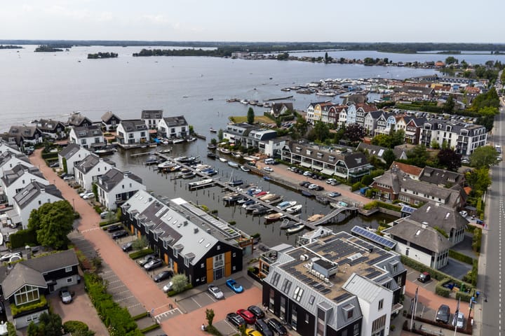 Foto 53 van Oud-Loosdrechtsedijk 207-40