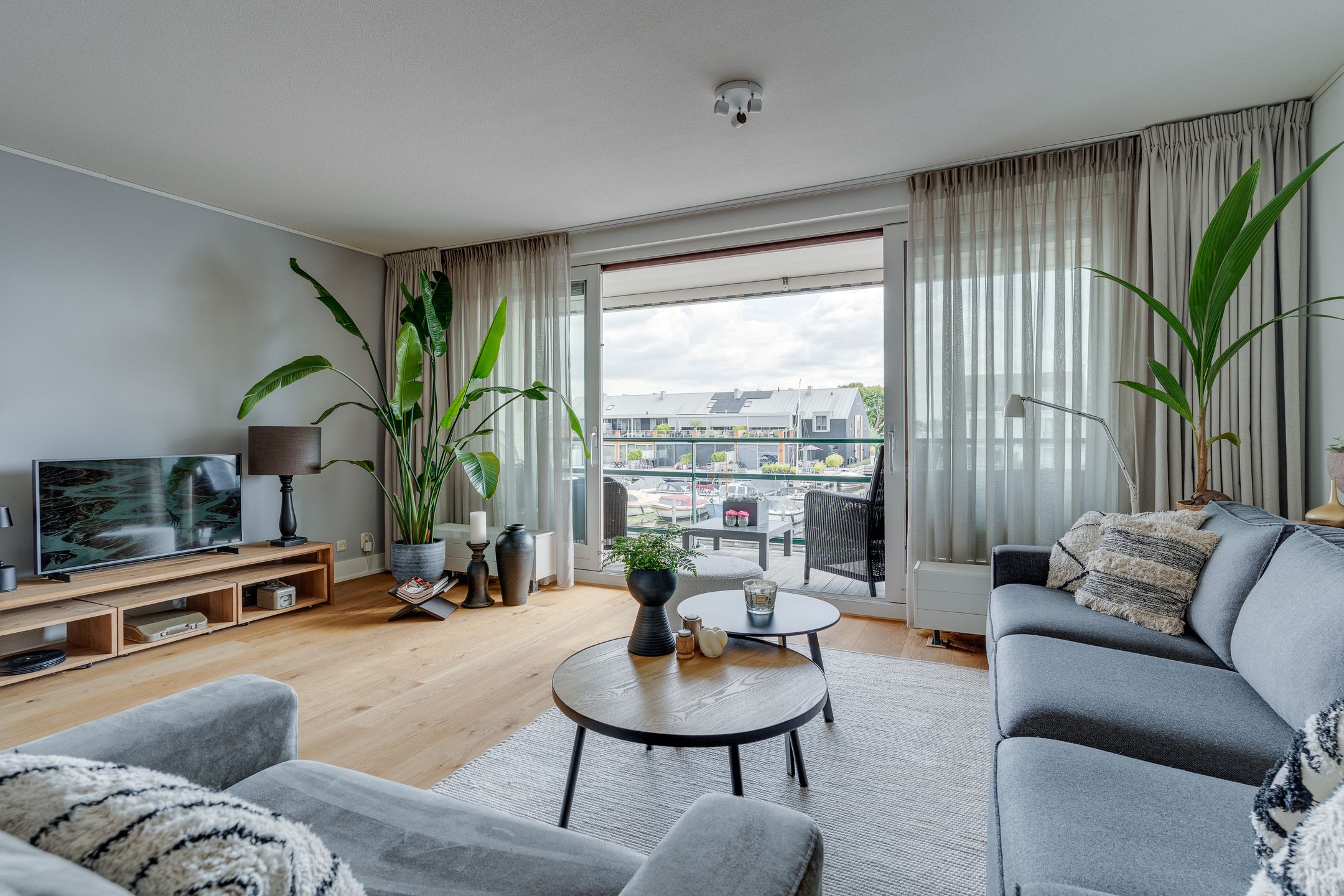 Foto 9 van Oud-Loosdrechtsedijk 207-40