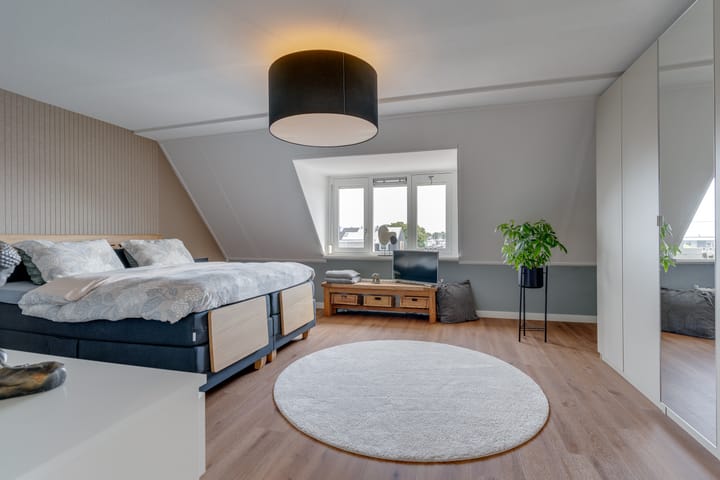 Foto 29 van Oud-Loosdrechtsedijk 207-40