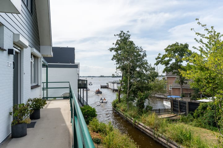 Foto 40 van Oud-Loosdrechtsedijk 207-40