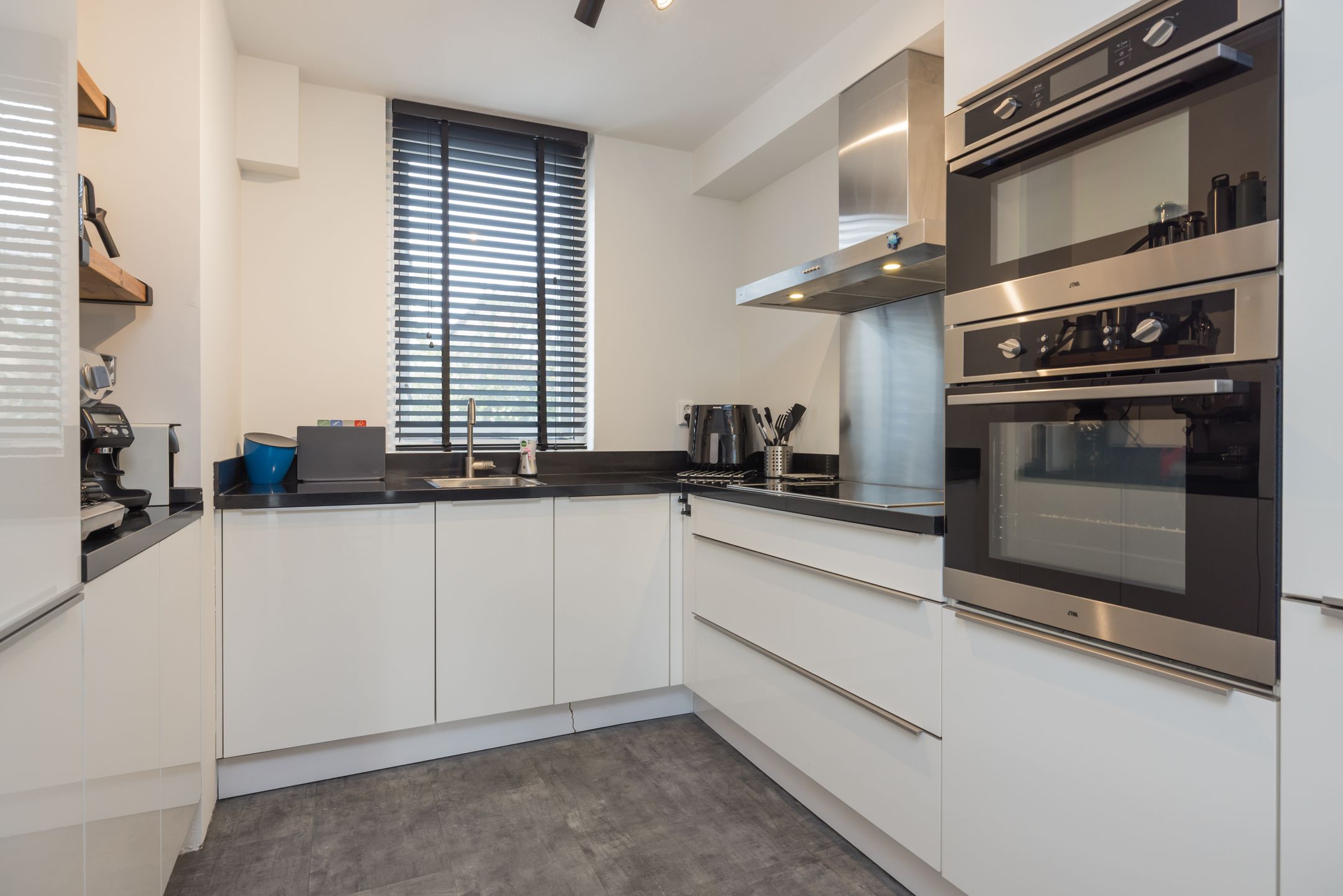 Foto 12 van Jan Wolkerslaan 11