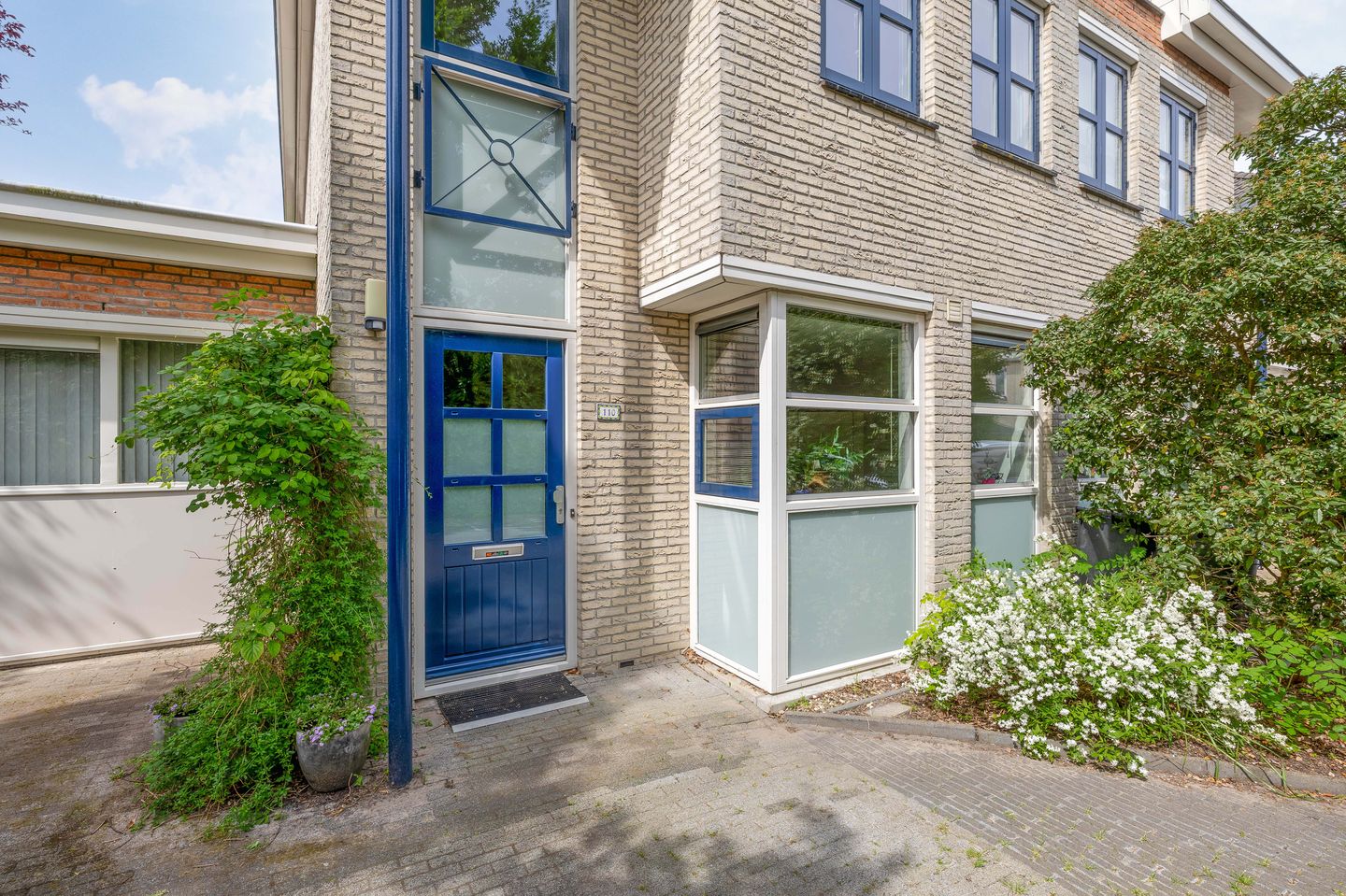 Photo 5 of Irispark 110