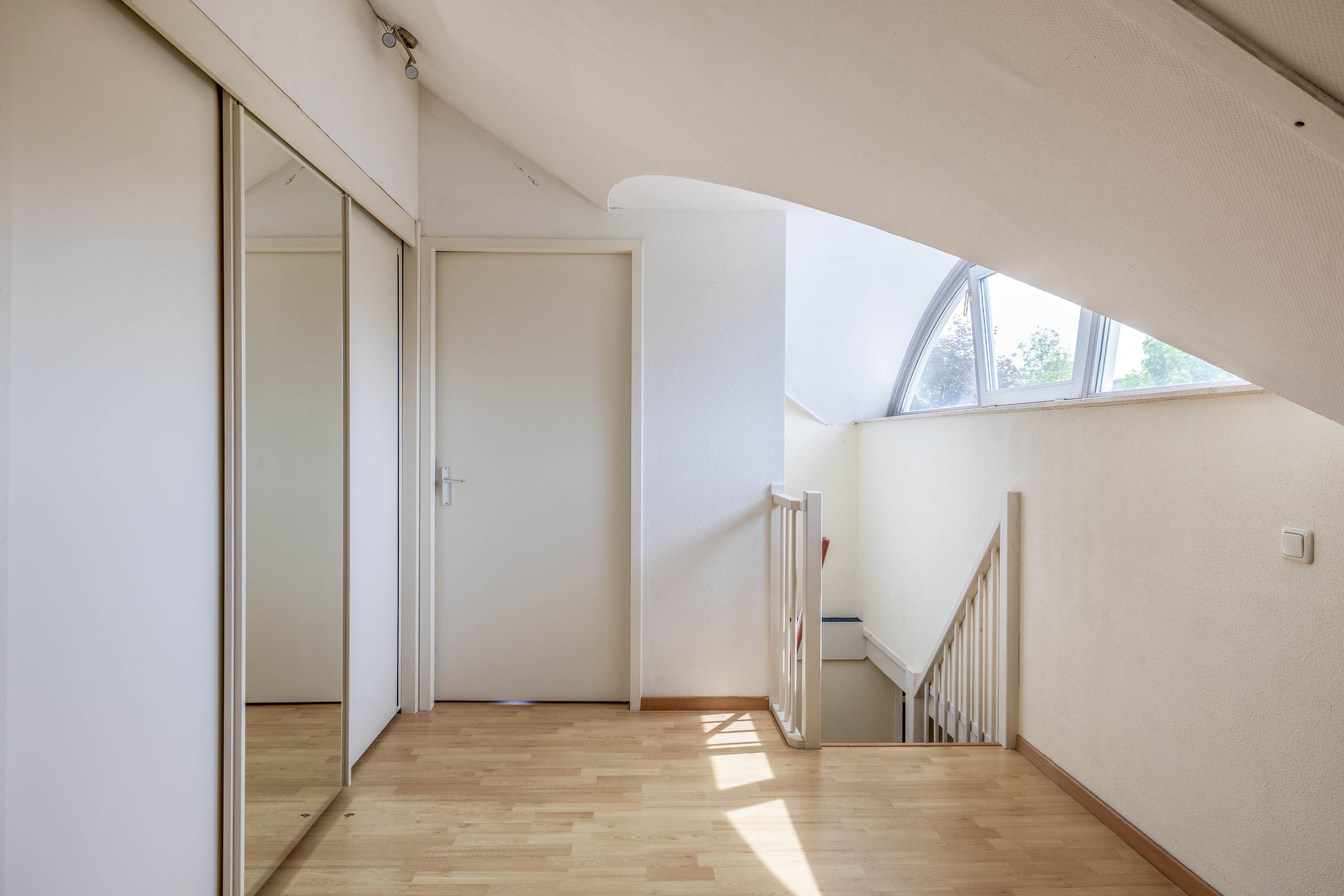 Photo 33 of Irispark 110