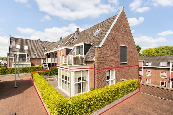 Photo 1 of Waalstraat 4-B