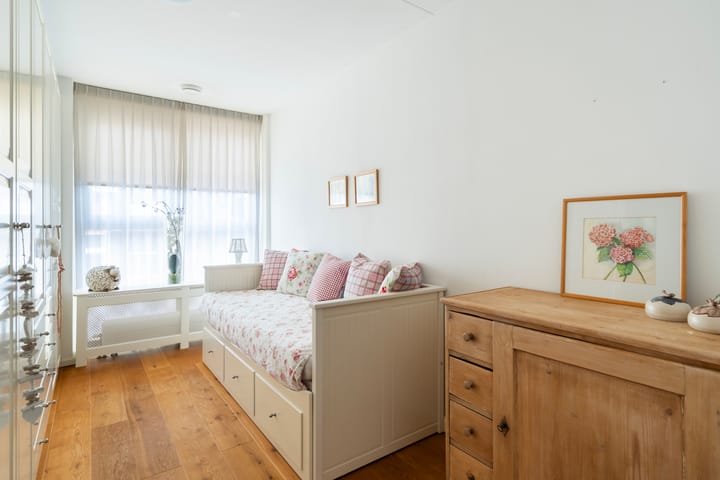 Photo 28 of Waalstraat 4-B